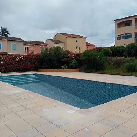 Appartement T2 A La Croix Valmer Piscine Et Tennis Exterior photo